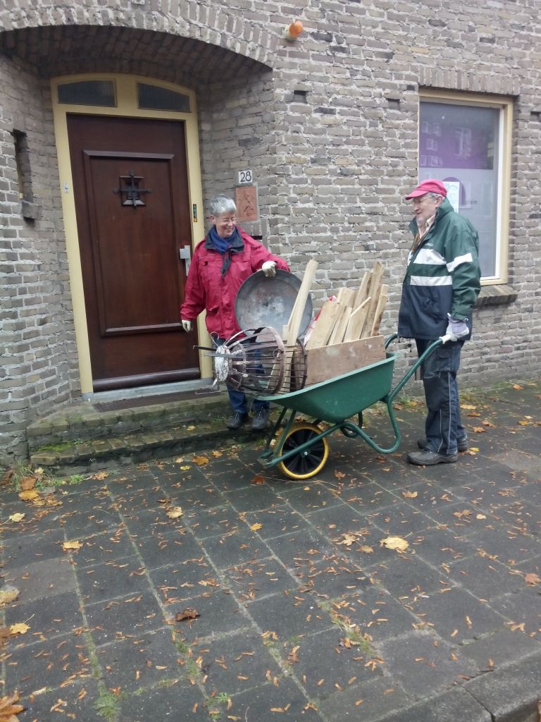 eeb17a43-b8c1-4694-9f96-a32be3901276